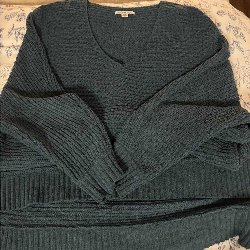 American Eagle oversized sweater